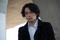 映画「最後の命」のワンシーン。(c) 2014 beachwalkers.