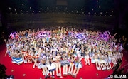 「@JAM EXPO 2014」出演グループでの記念撮影の様子。