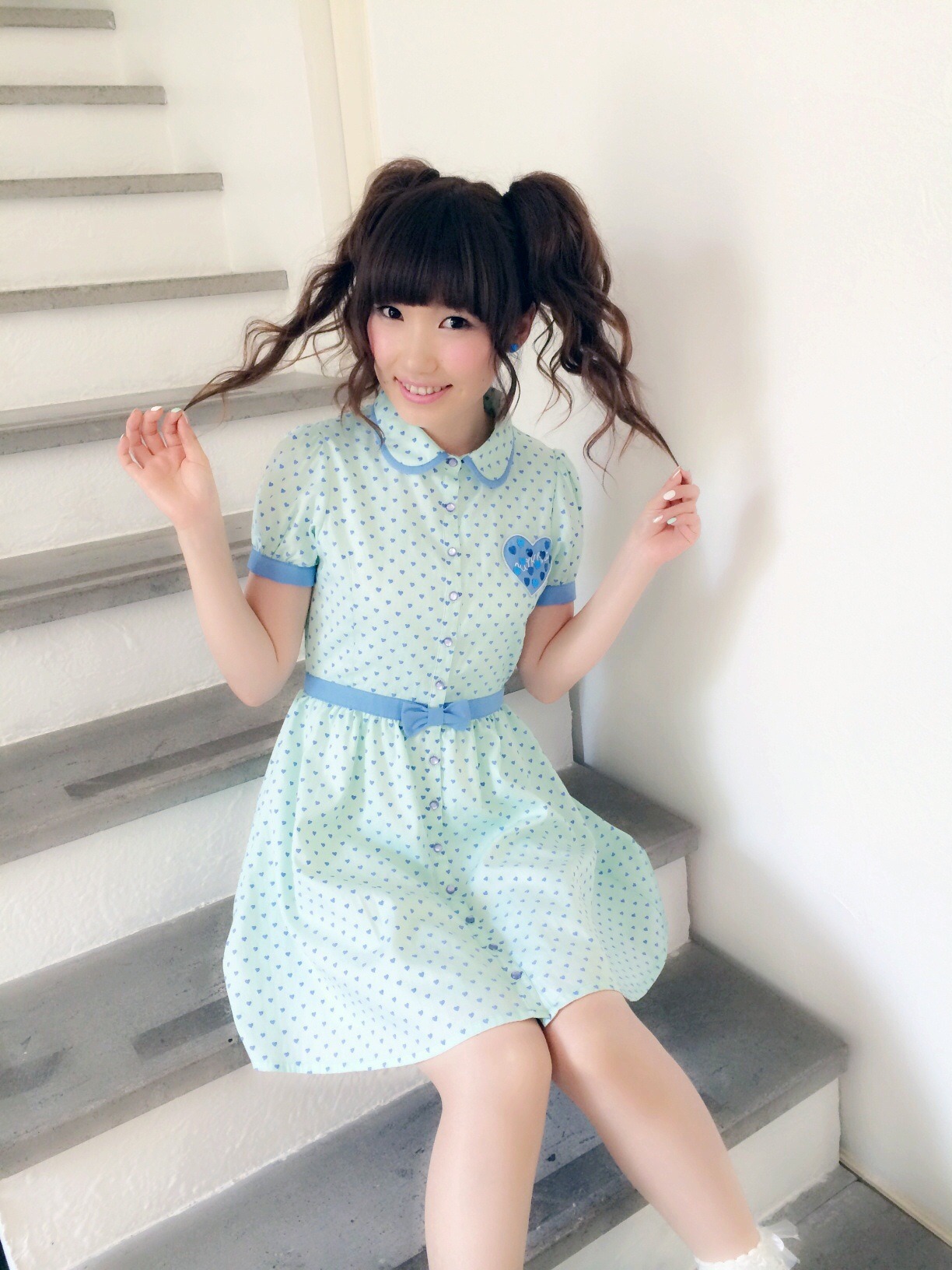 内田彩