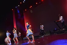 「Negicco NEXT DECADE 2014 ～奇跡を起こす！この街から」の様子。