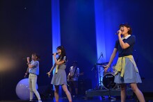 「Negicco NEXT DECADE 2014 ～奇跡を起こす！この街から」の様子。