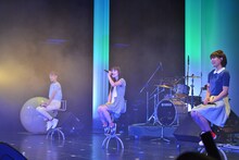 「Negicco NEXT DECADE 2014 ～奇跡を起こす！この街から」の様子。