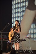 miwa「東京ランウェイ2014 AUTUMN / WINTER」での様子。