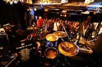 BLUE ENCOUNT「BLUE ENCOUNT presents LIVER'S HIGH vol.1」の様子。