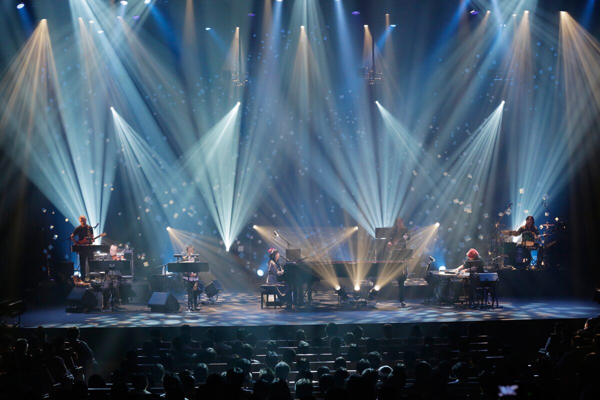 谷山浩子 40周年ライブをノーカットでcd化 音楽ナタリー