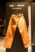 奥田民生×Leeソロ20周年モデル・極太ペインターパンツ見本。