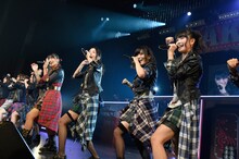 「AKB48全国ツアー2014『あなたがいてくれるから～残り27都道府県で会いましょう～』」京都・宇治市文化センターの様子。（c）AKS