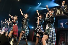 「AKB48全国ツアー2014『あなたがいてくれるから～残り27都道府県で会いましょう～』」京都・宇治市文化センターの様子。（c）AKS