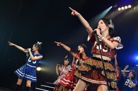 「AKB48全国ツアー2014『あなたがいてくれるから～残り27都道府県で会いましょう～』」京都・宇治市文化センターの様子。（c）AKS