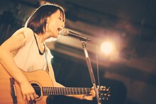 新山詩織（撮影：西槇太一）