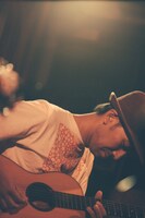 なるけしんご（ti-ti.uu）（撮影：西槇太一）