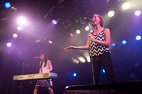 オープニングアクトを務めたBitter & Sweet。