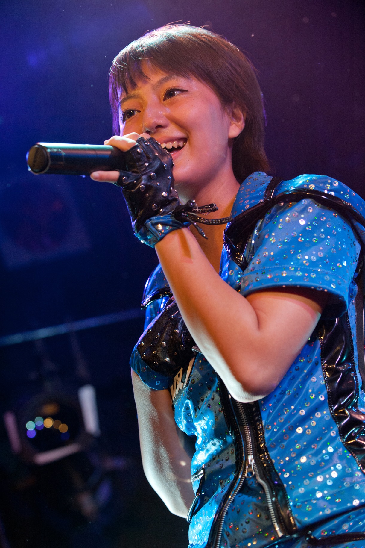 新井愛瞳