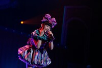 「上坂すみれ決起集会 vol.8 病み・病みヤングパラダイス」の様子。