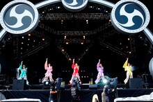 ももいろクローバーZ