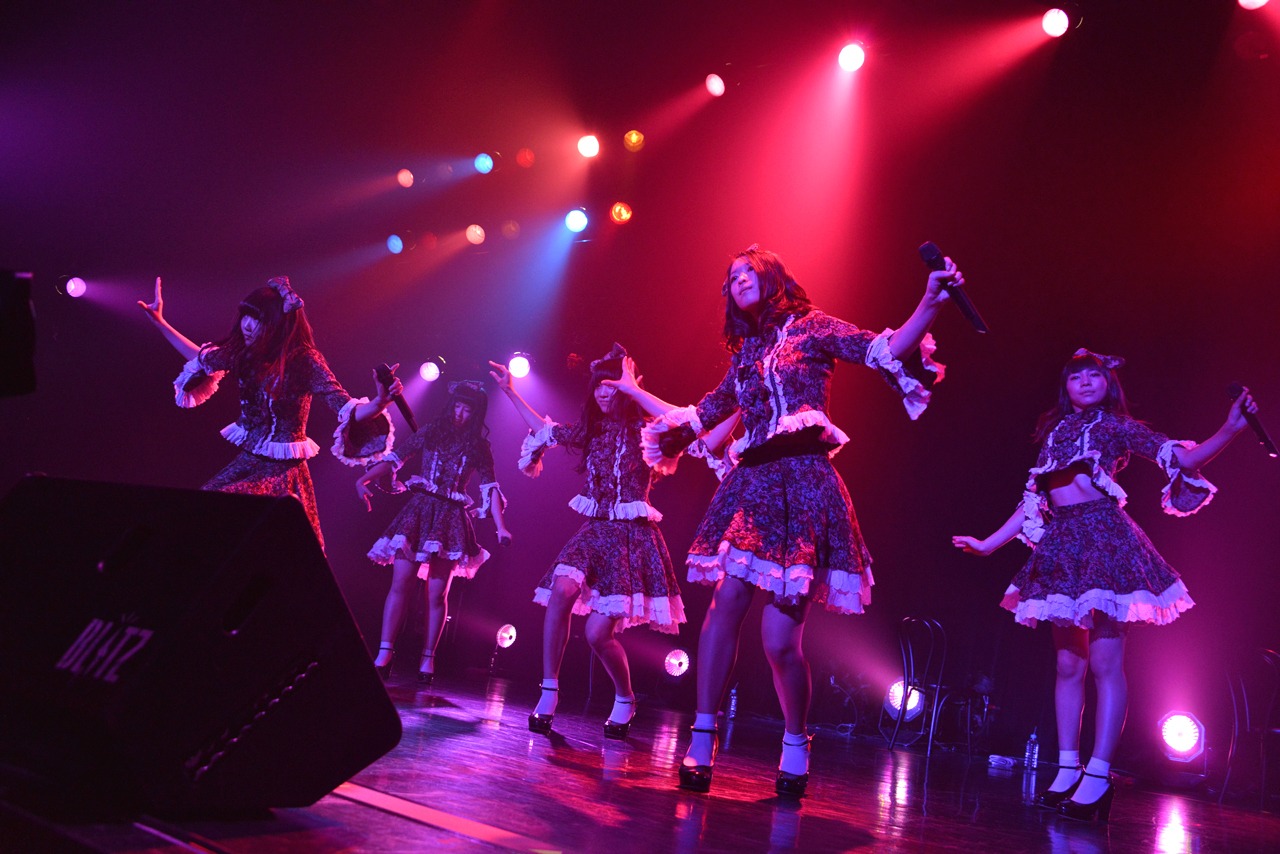 「東京女子流 TGS Discography in September（3rd Album「約束」より）」の様子。