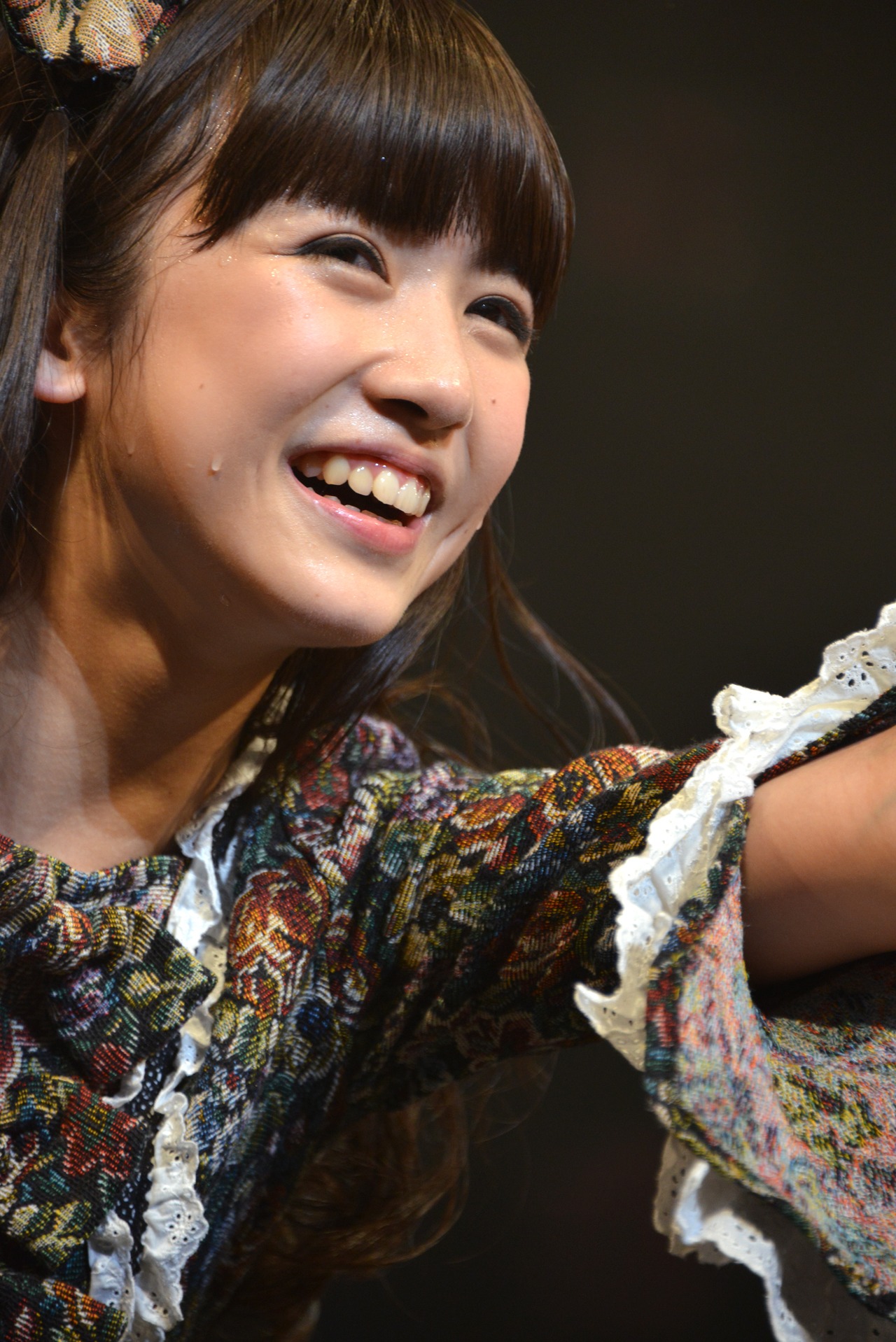 新井ひとみ