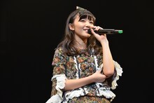 3rdアルバムの衣装は「袖がキツい」と山邊未夢。