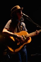 Curly Giraffe（撮影：前原猛）