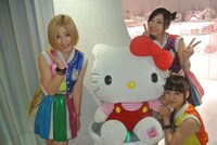 インタビュー企画に出演した山口裕子、Cheeky Parade。