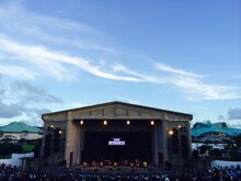 「AEON presents 25th Anniversary DREAMS COME TRUE CONCERT TOUR 2014～ドリカムの夕べ IN 沖縄～」の様子。