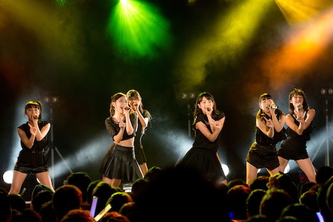 「GEM Live Mixture2014 初ワンマン!! ～夢に輝け！Go for it★～」第1部の様子。