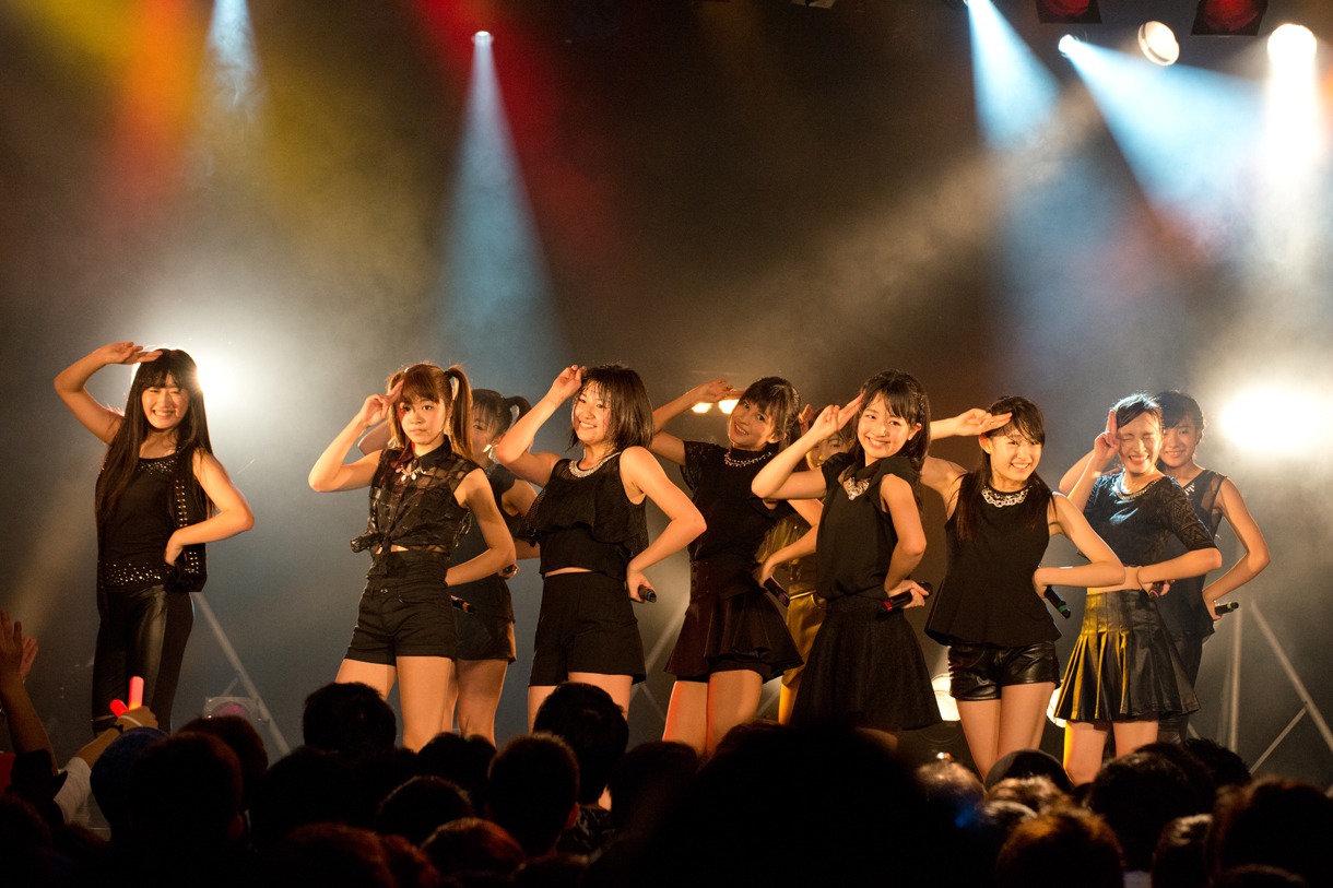 「GEM Live Mixture2014 初ワンマン!! ～夢に輝け！Go for it★～」第1部の様子。