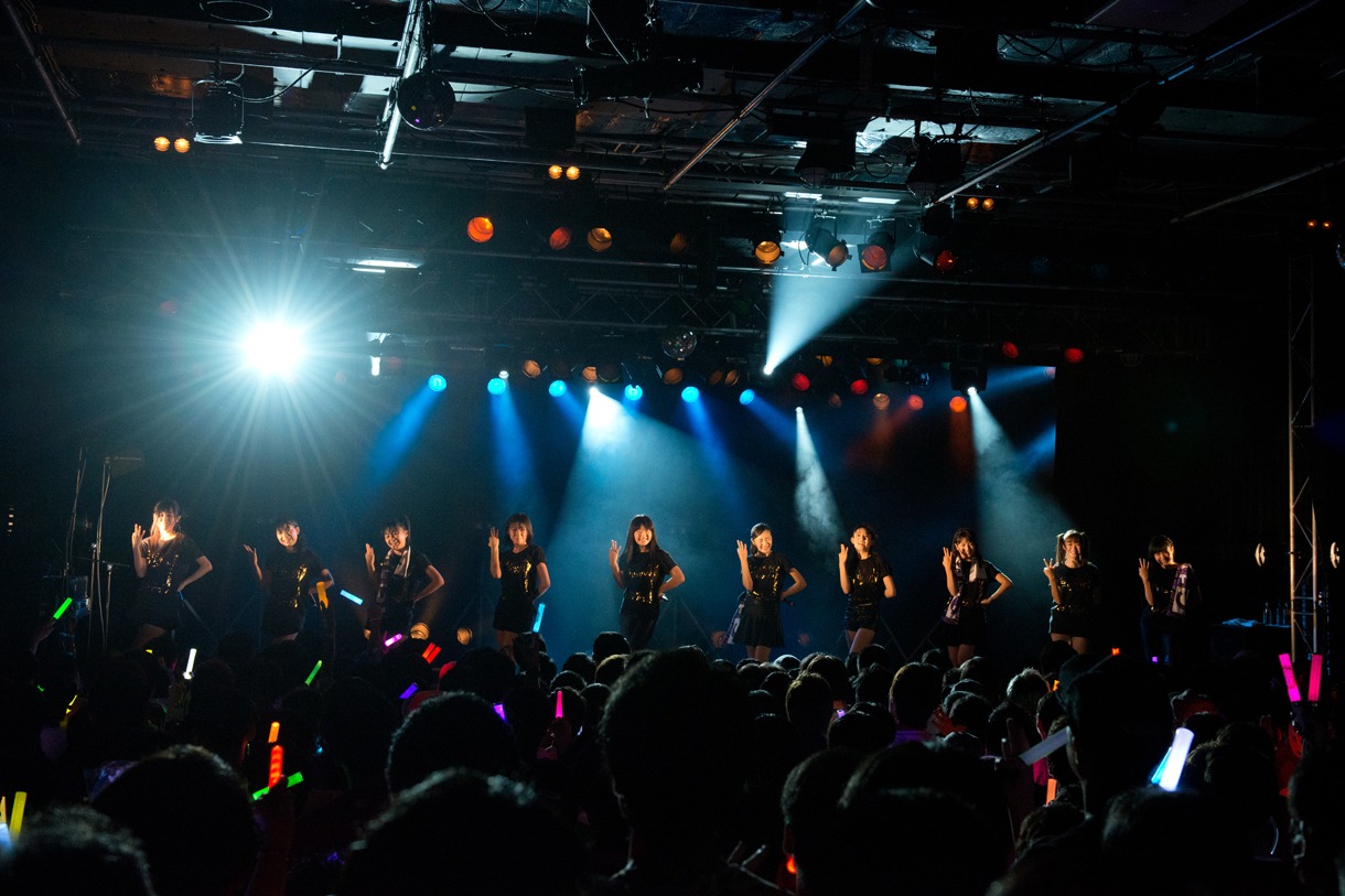 「GEM Live Mixture2014 初ワンマン!! ～夢に輝け！Go for it★～」第1部の様子。
