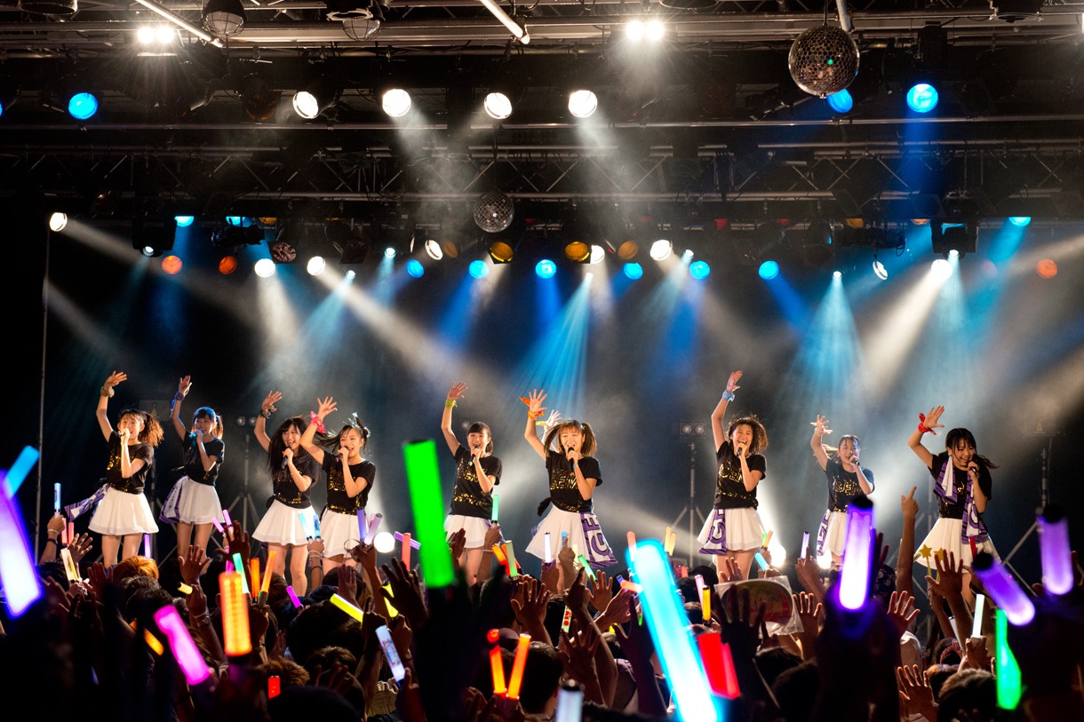 「GEM Live Mixture2014 初ワンマン!! ～夢に輝け！Go for it★～」第2部の様子。