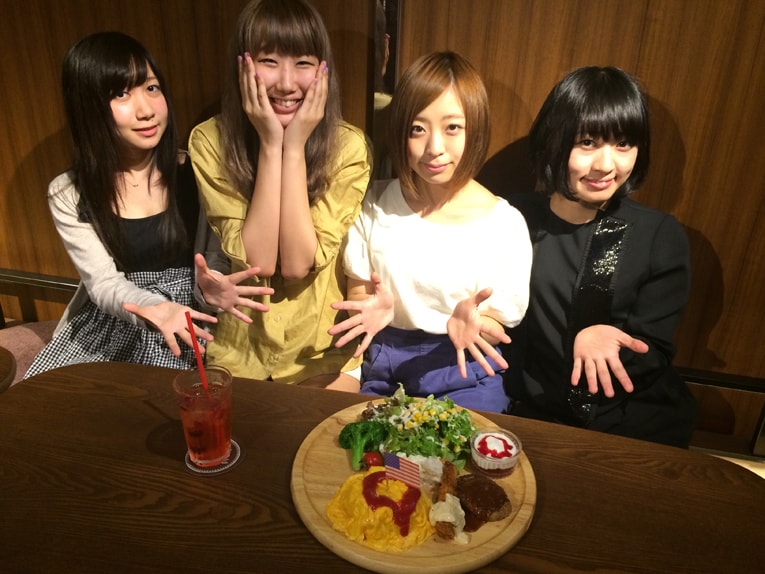 赤い公園、タワレコで“猛烈お子様ランチ”提供