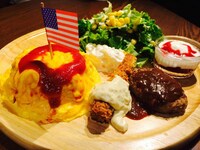 赤い公園とタワーレコードのコラボメニュー「猛烈お子様ランチ」。