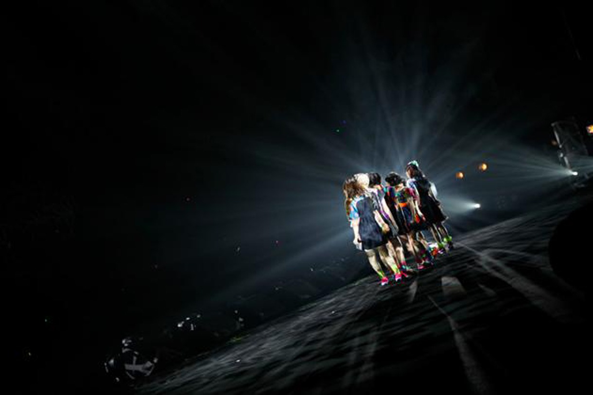 「BiS解散LIVE『BiSなりの武道館』」の模様。