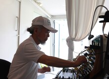 ヤン富田（Photo by Great The Kabukicho）