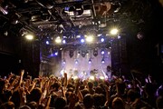 シナリオアート「ハジメテノワンマン」の様子。(撮影:佐藤広理)