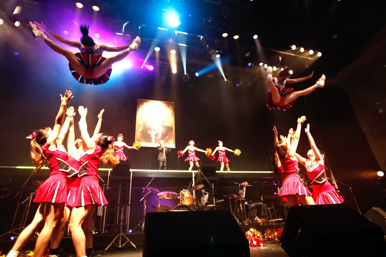 「YANO MUSIC FESTIVAL 2014」1日目オープニングの様子。
