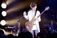 ヤマシタタカヒサ（B, Cho）（撮影：佐藤広理）