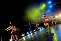 清 竜人25「古今一堂！NIPPON NIGHT 平安神宮奉納ライブ2014」の様子。