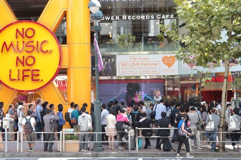 タワーレコード渋谷店の「Perfume Day」の様子。