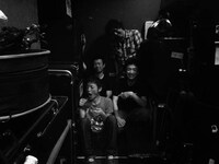 トモフ＆ピーズ