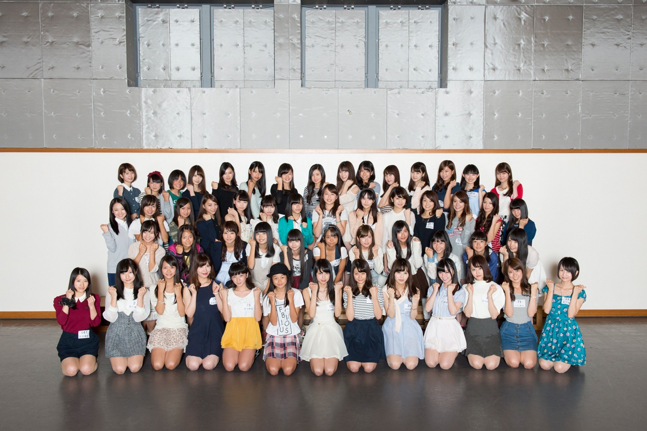 「バイトAKB」の内定者たち。 (c)AKS