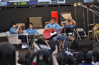 「『顧問豊作』奥田民生 day『SMAカンタビレ風』」の様子。（撮影：三浦憲治＆TEAM LIGHTSOME）