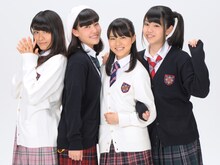 マボロシ☆ラ部。左から島ゆいか、金井美樹、堀内まり菜、佐藤日向。