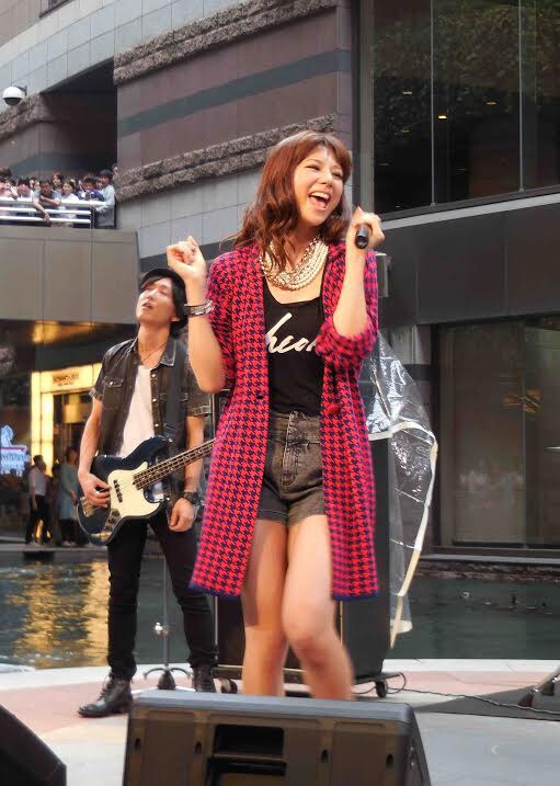 歌手・西内まりや、地元凱旋「また来るけん」