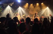メジャーデビュー記念ワンマンライブを行ったChelsy。