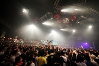 「N'夙川BOYS presents ロックンロール三国志？っと！ II ～黄巾ゾックゾクの乱～」の様子。（撮影：後藤壮太郎）