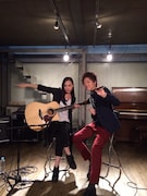 左からななみ、SEIKIN。