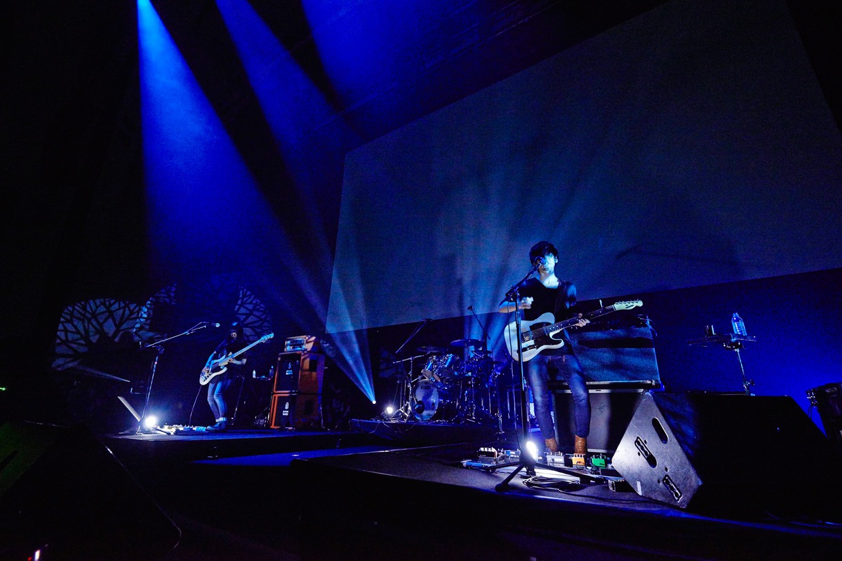「サイコフェス」に出演した凛として時雨のライブの様子。（撮影：笹原清明）