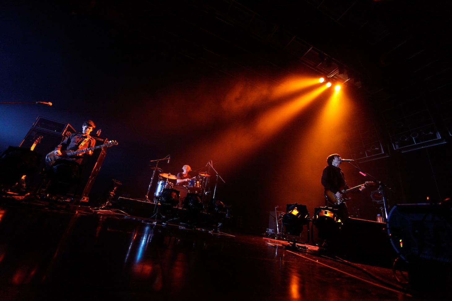 syrup16g「syrup16g Hurt リリース記念ツアー『再発』」なんばHatch公演の様子。（Photo by Yuki Kawamoto）