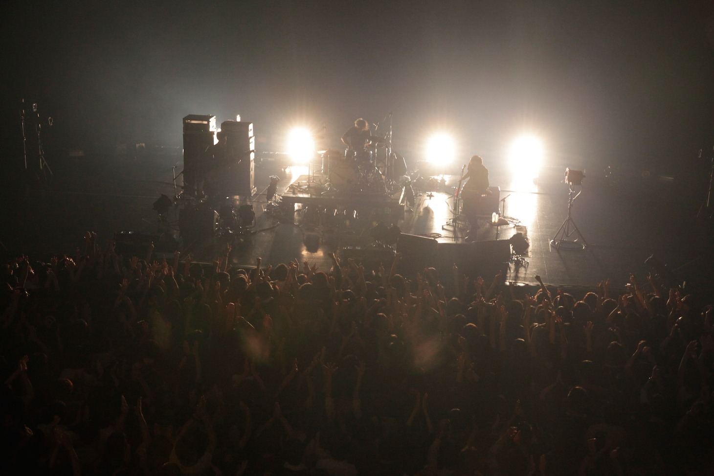 syrup16g「syrup16g Hurt リリース記念ツアー『再発』」なんばHatch公演の様子。（Photo by Yuki Kawamoto）