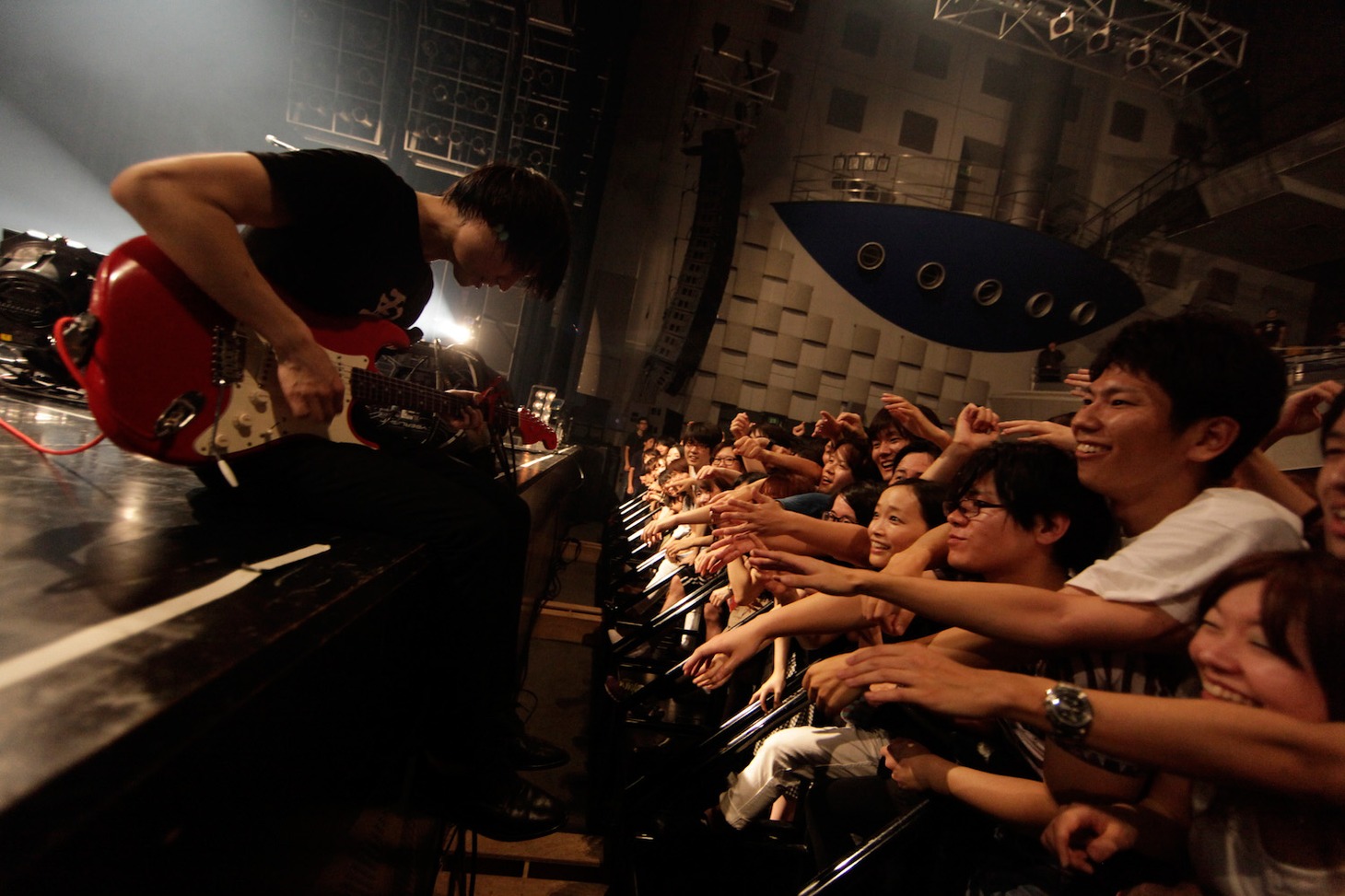 syrup16g「syrup16g Hurt リリース記念ツアー『再発』」なんばHatch公演の様子。（Photo by Yuki Kawamoto）